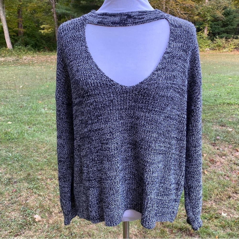 DON’T ASK WHY ITALY SWEATER DEEP V-NECK BLACK WHITE LONG SLEEVE ONE SIZE OS